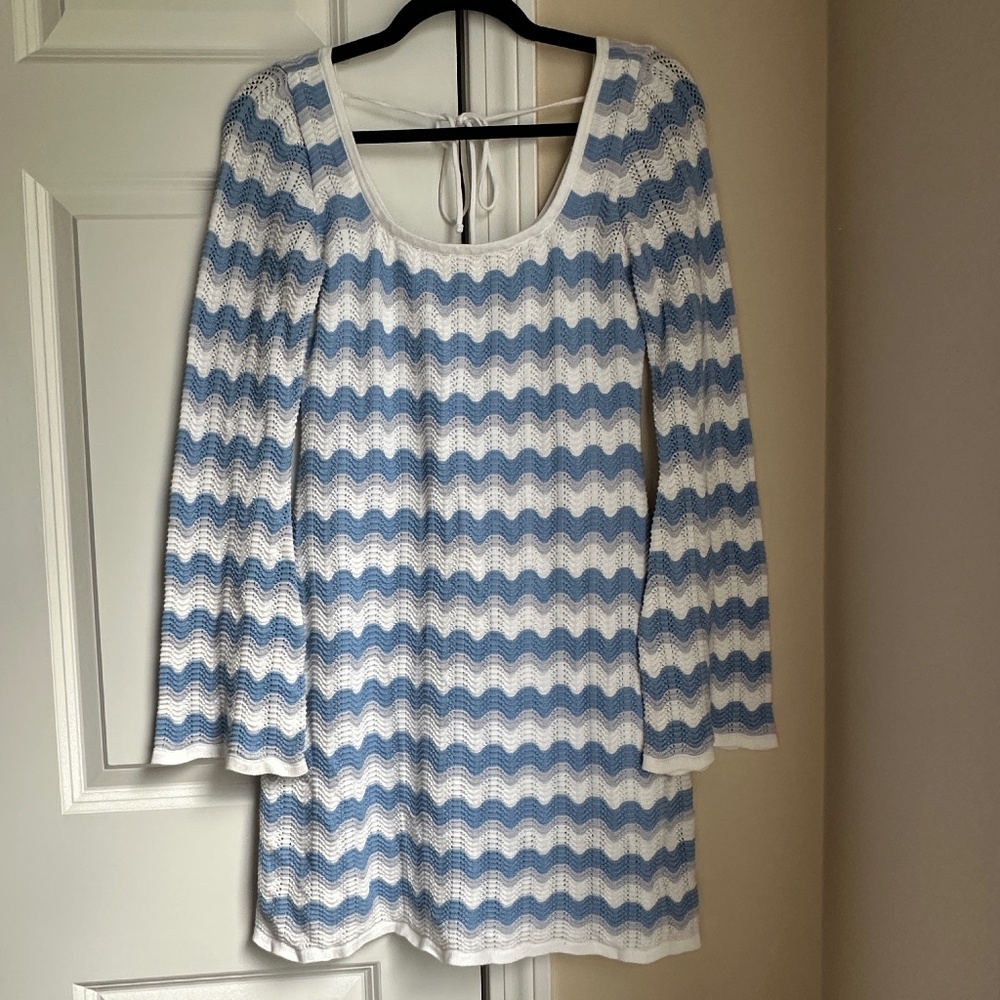 Hollister White & Blue Stripe Knit Dress Adjustable Tie Back Size S Worn Once
